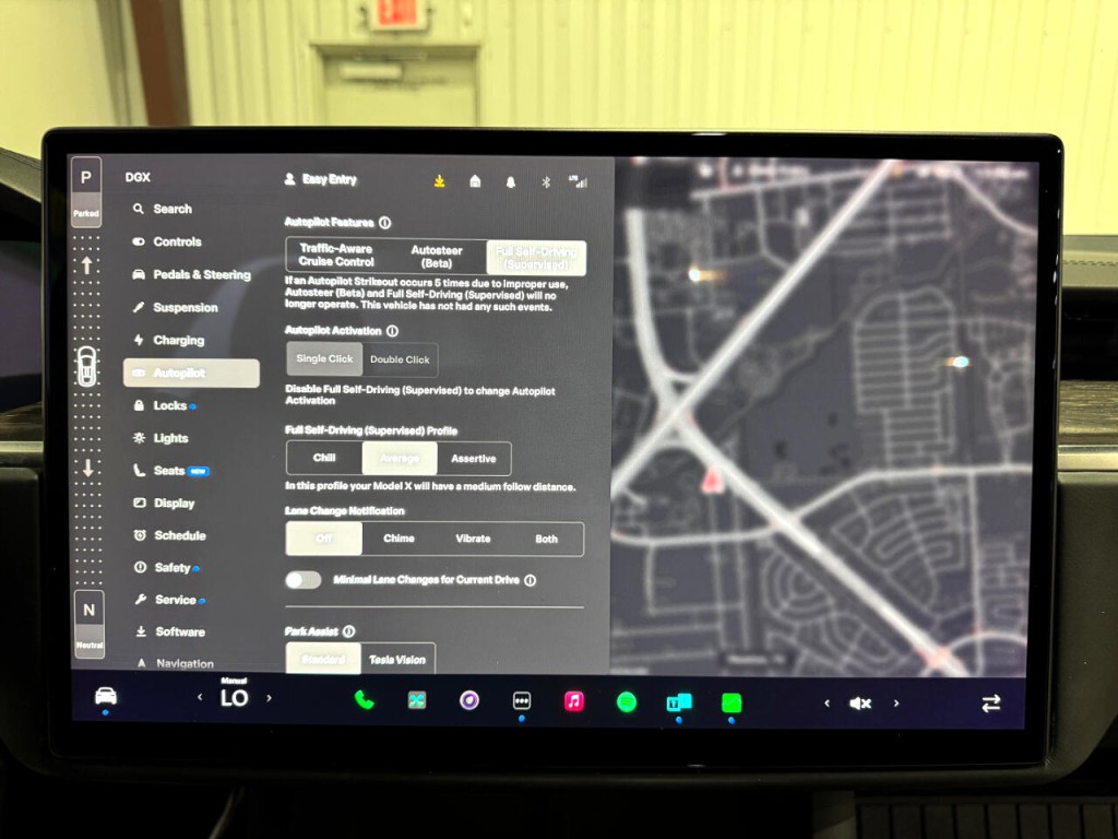2022 Tesla Model X Image 28