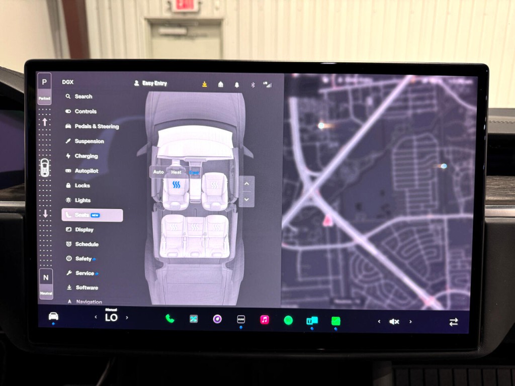 2022 Tesla Model X Image 29