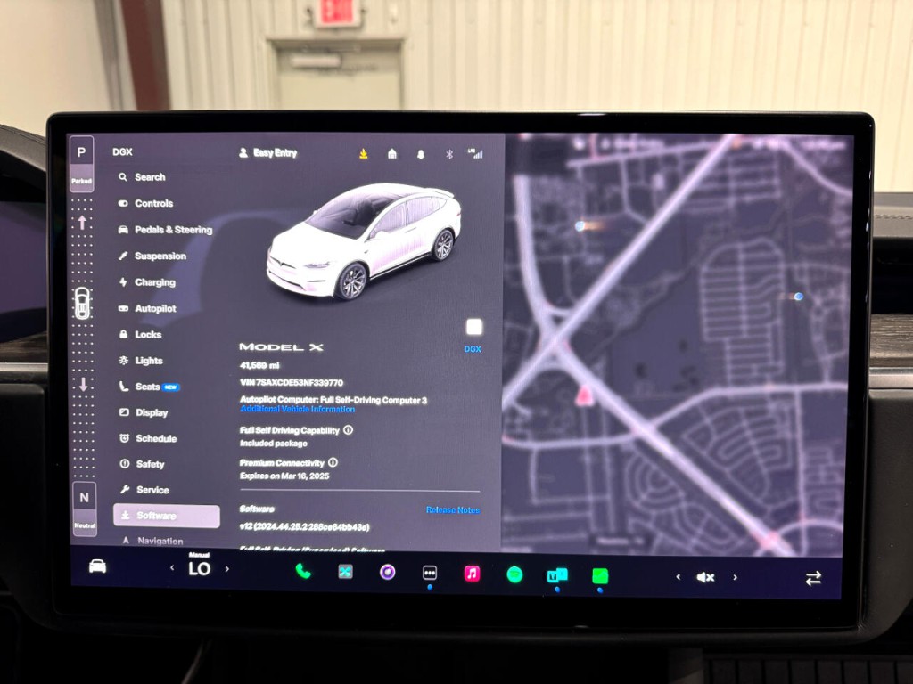 2022 Tesla Model X Image 31