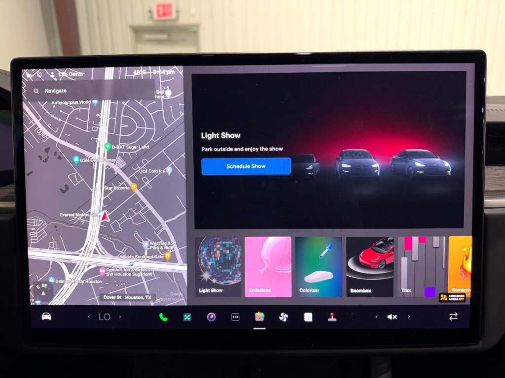 2022 Tesla Model X Image 36
