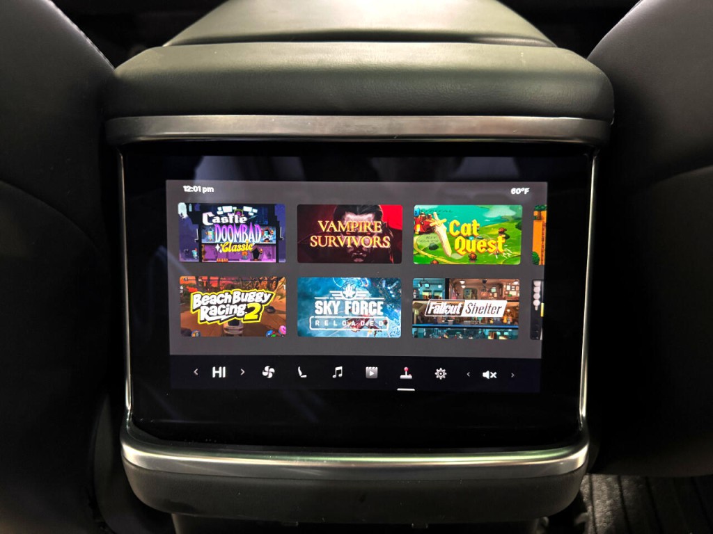 2022 Tesla Model X Image 42