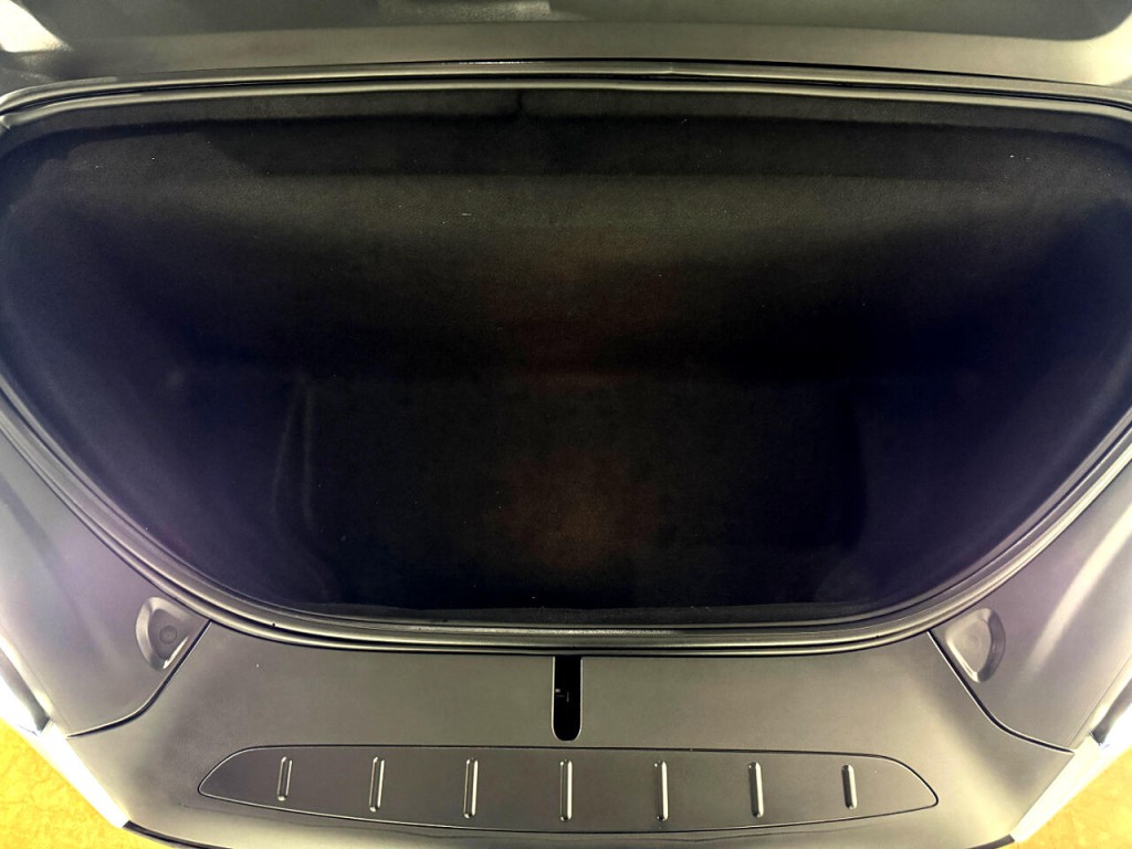 2022 Tesla Model X Image 46