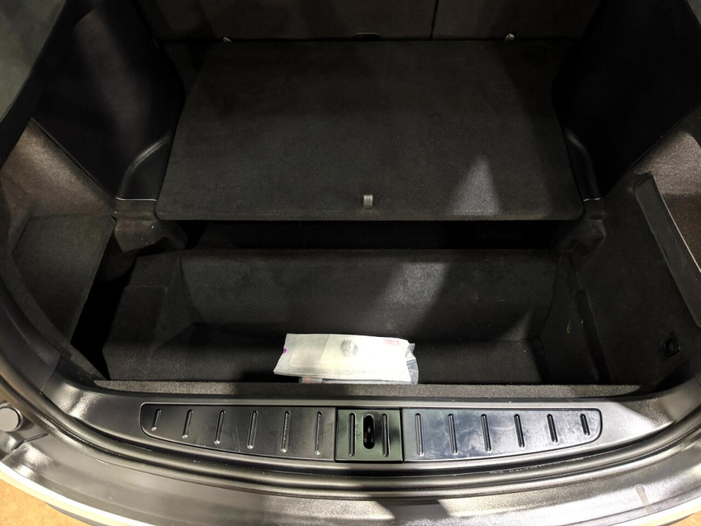 2022 Tesla Model X Image 47