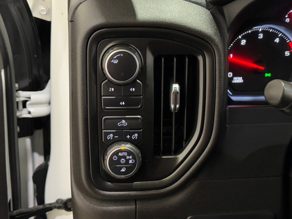 2023 Chevrolet Silverado 1500 Image 21