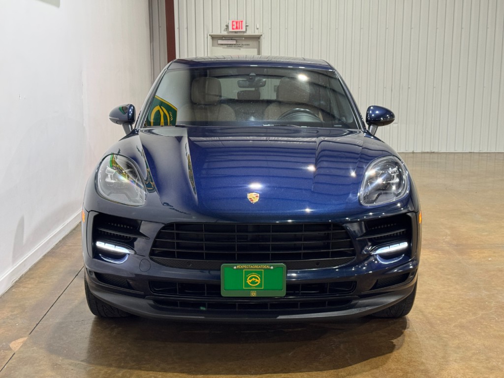 2019 Porsche Macan Image 2