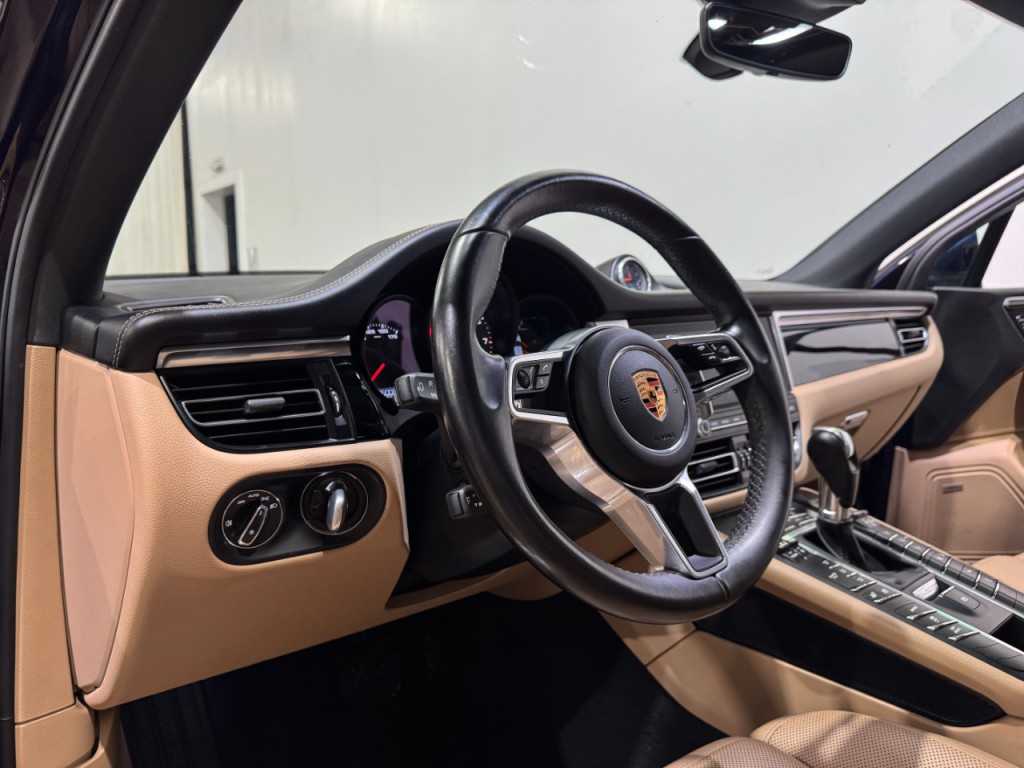 2019 Porsche Macan Image 9