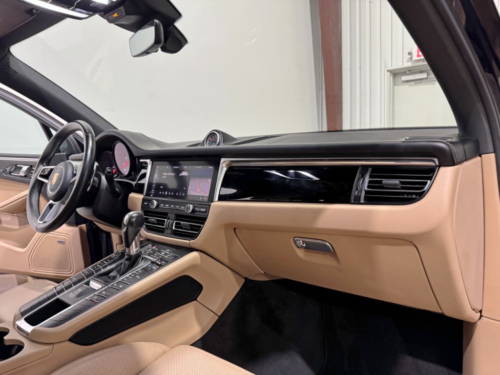 2019 Porsche Macan Image 10