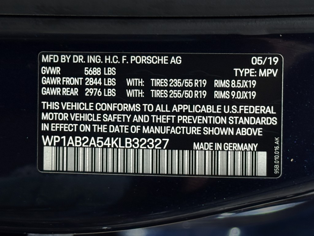 2019 Porsche Macan Image 48