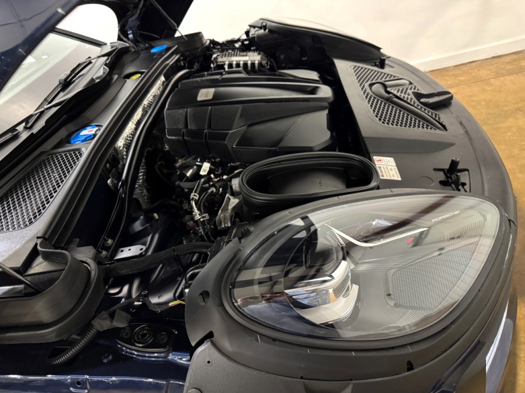 2019 Porsche Macan Image 53