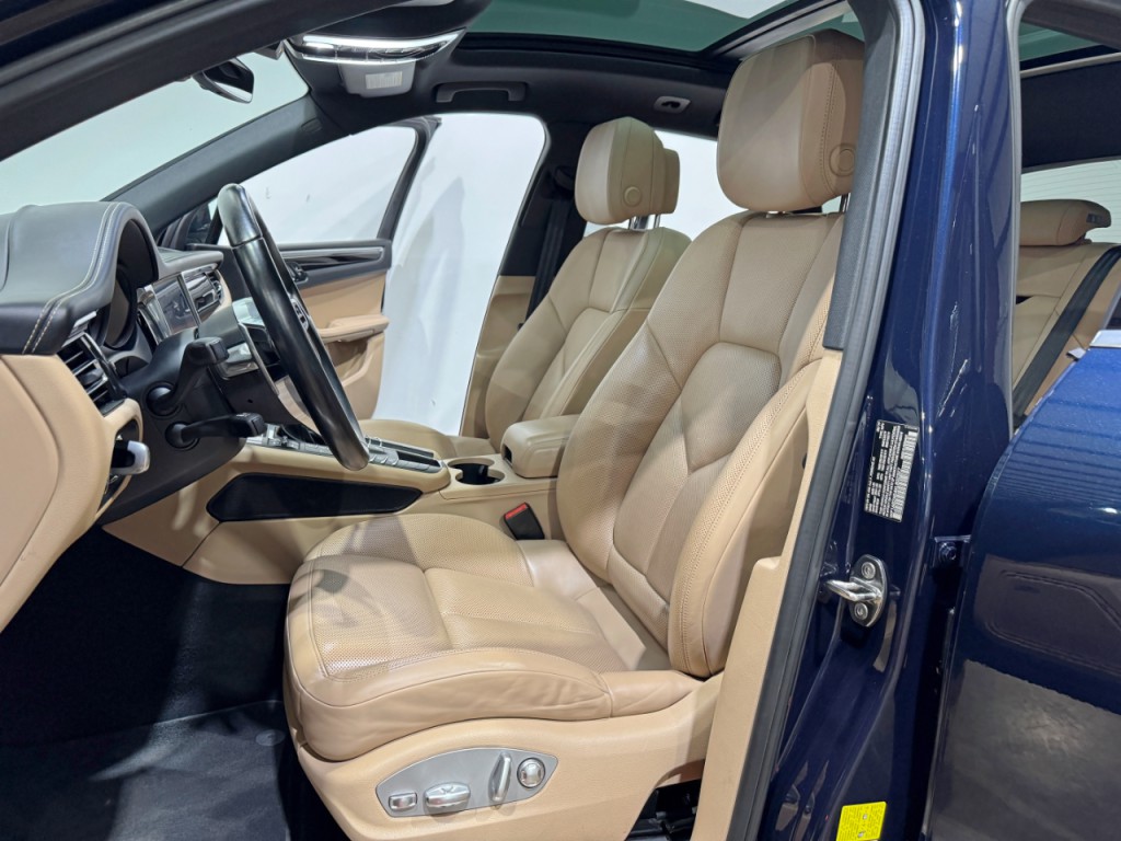 2019 Porsche Macan Image 11