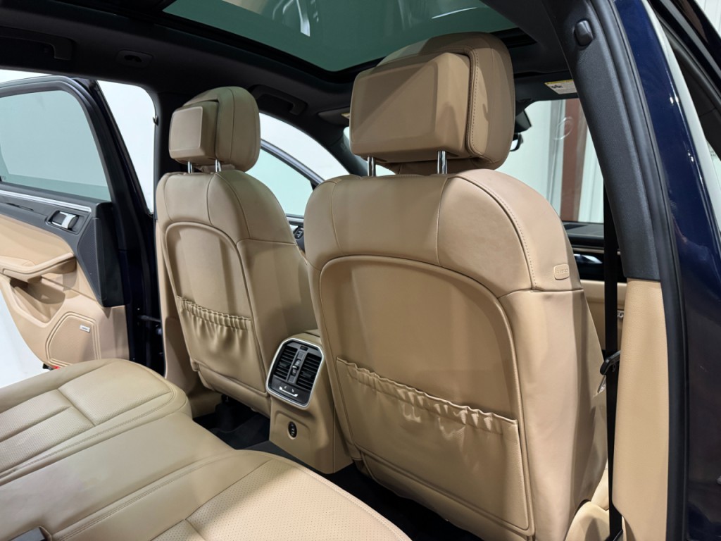 2019 Porsche Macan Image 15