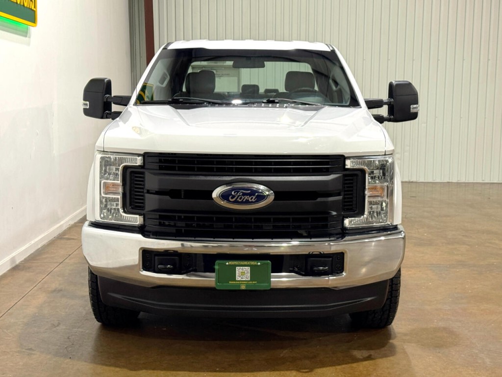 2019 Ford F-250 Image 2