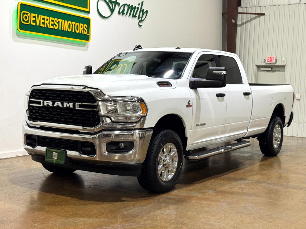 2023 RAM 2500 Image 3