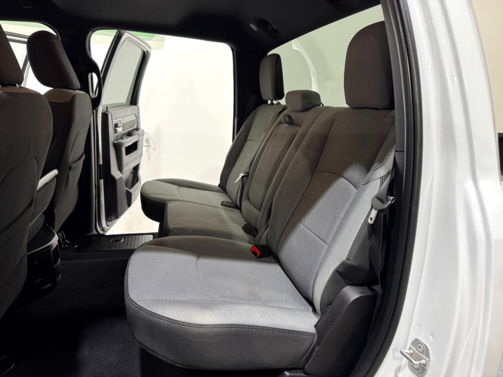 2023 RAM 2500 Image 16