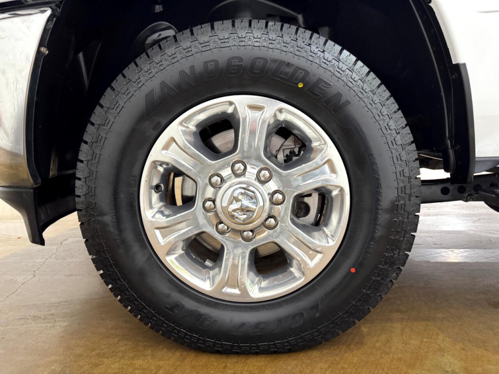 2023 RAM 2500 Image 44