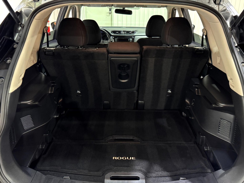 2018 Nissan Rogue Image 33