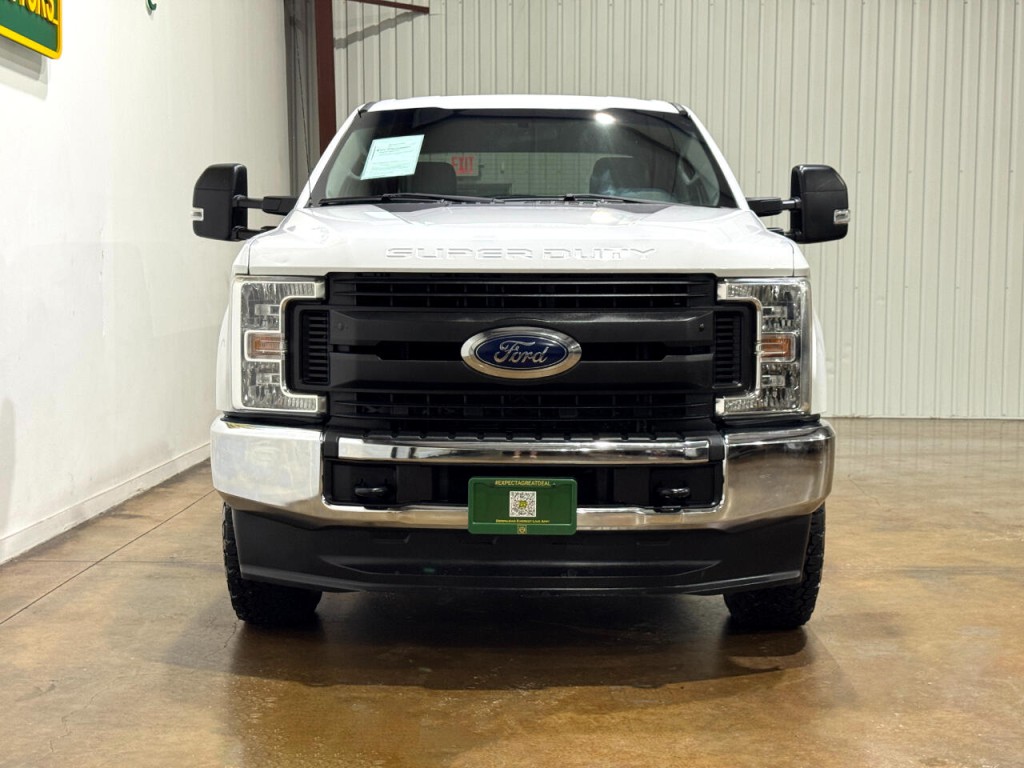 2019 Ford F-250 Image 2