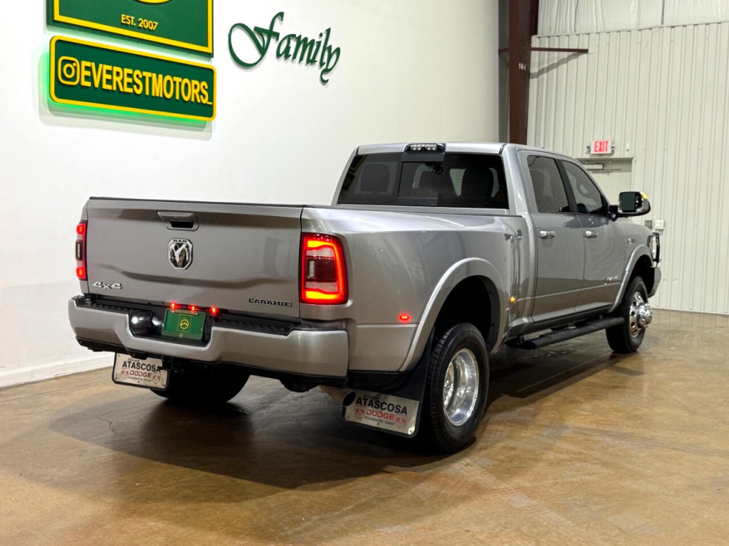 2021 RAM 3500 Image 7