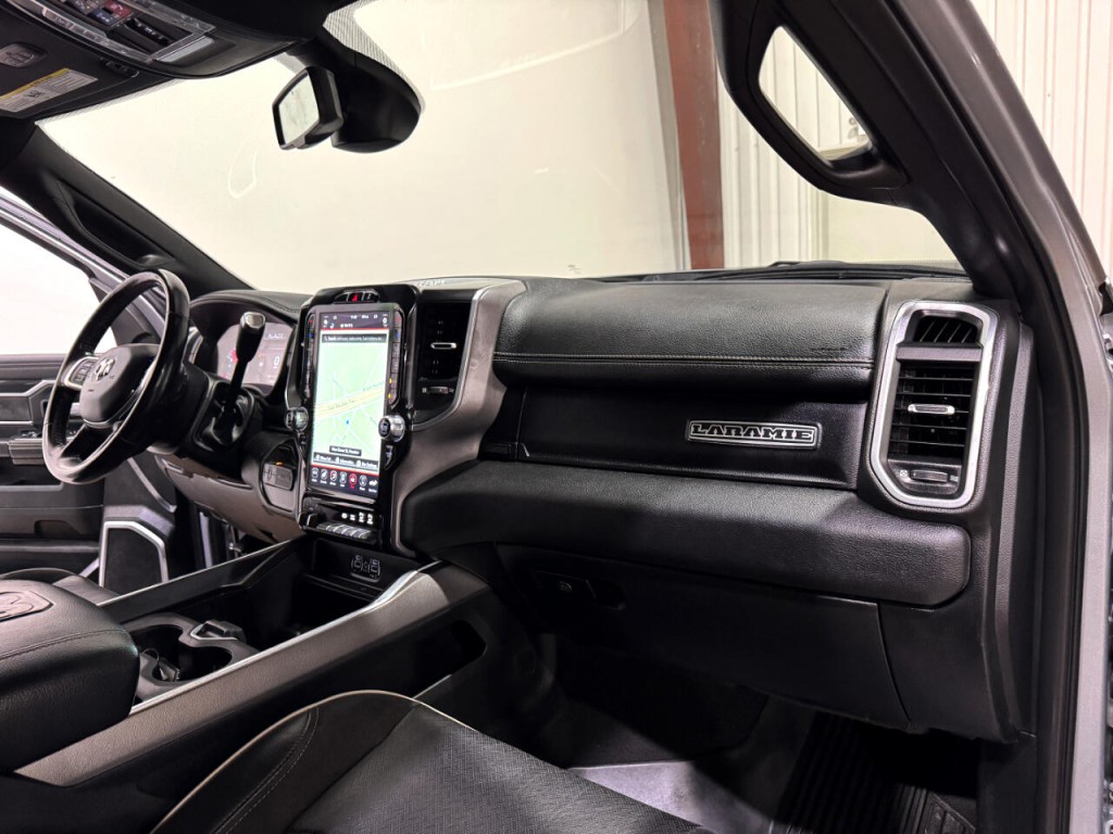 2021 RAM 3500 Image 10