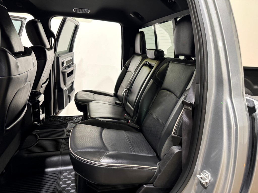 2021 RAM 3500 Image 14