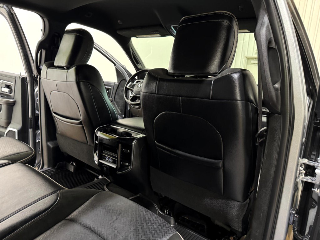 2021 RAM 3500 Image 15