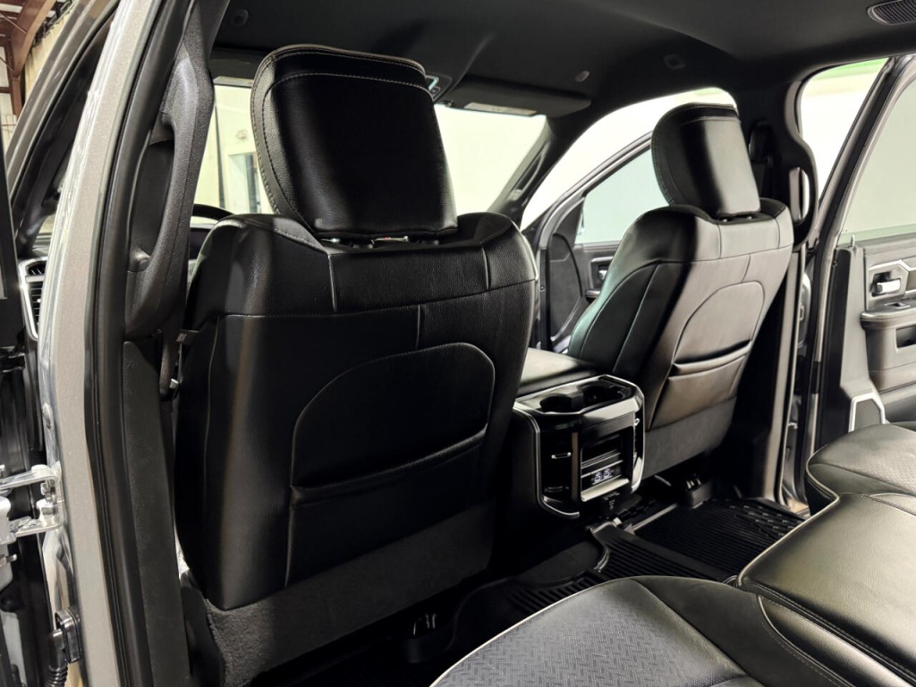 2021 RAM 3500 Image 16
