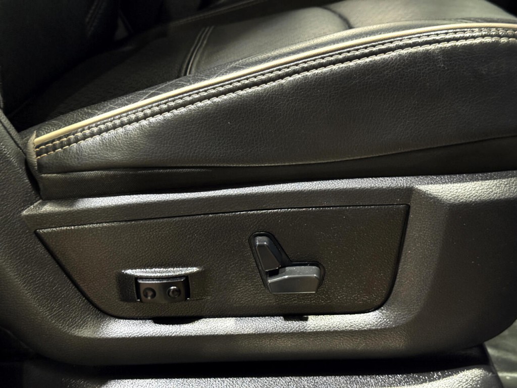 2021 RAM 3500 Image 26