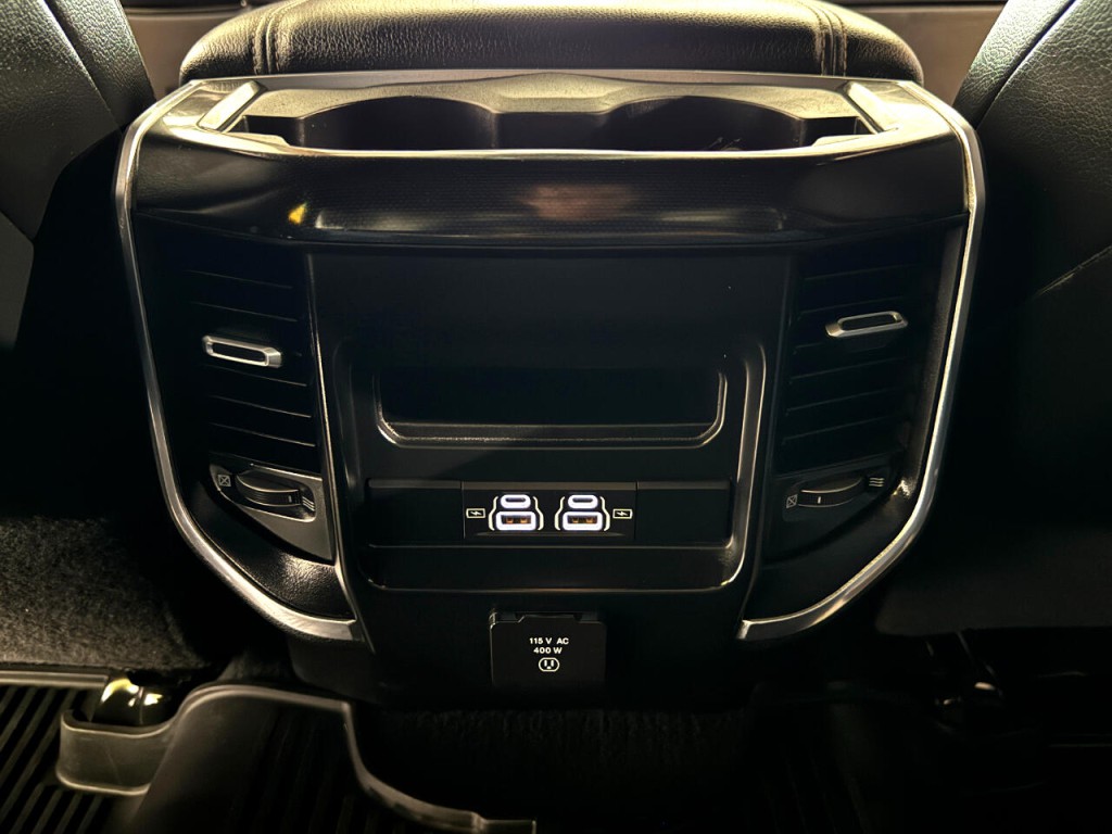 2021 RAM 3500 Image 38