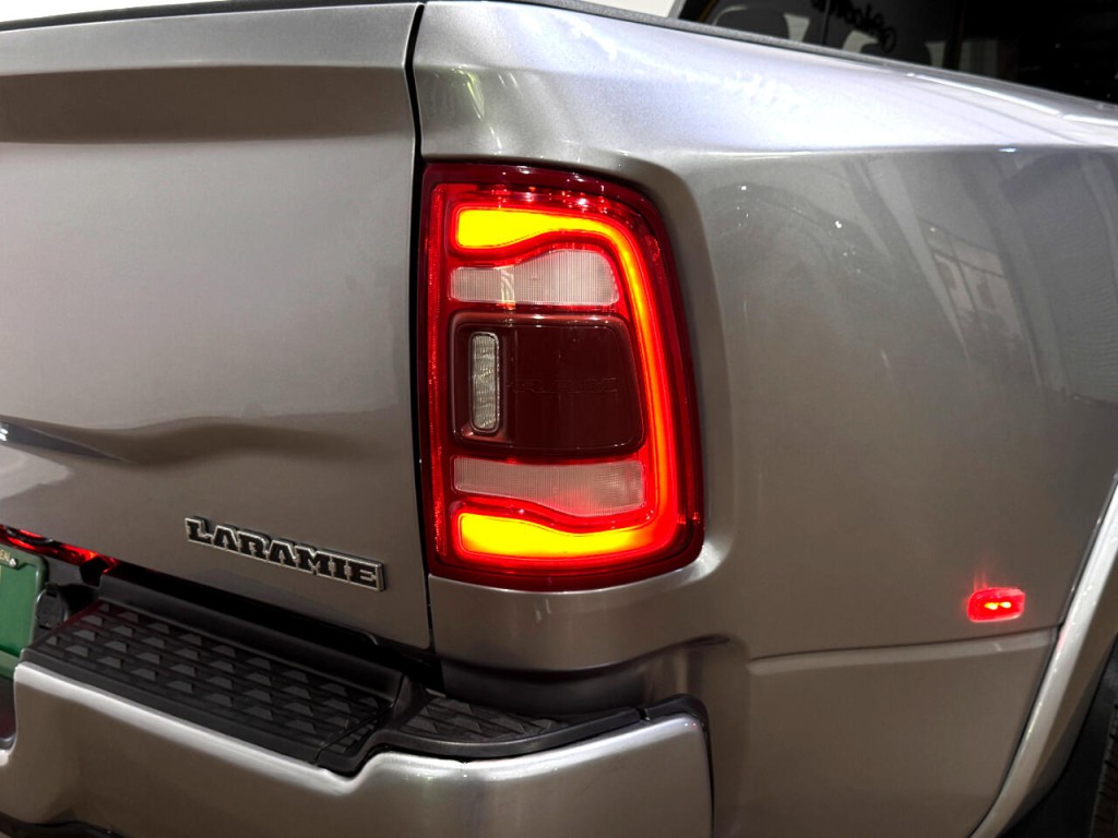2021 RAM 3500 Image 41
