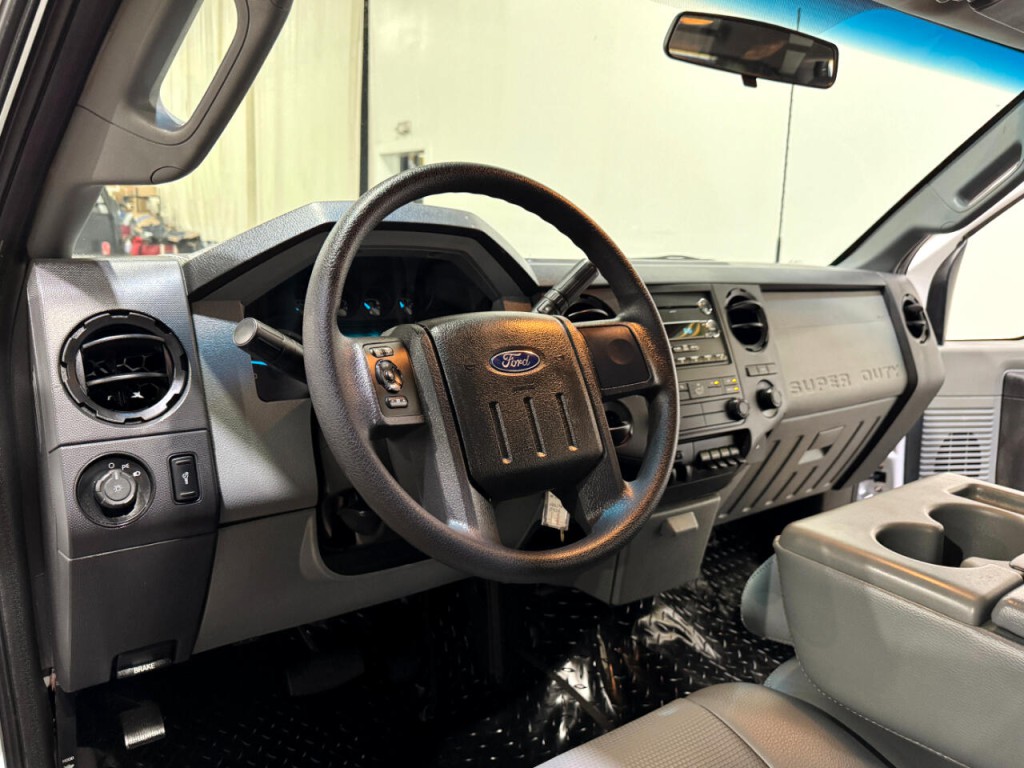 2012 Ford F-350 Image 9
