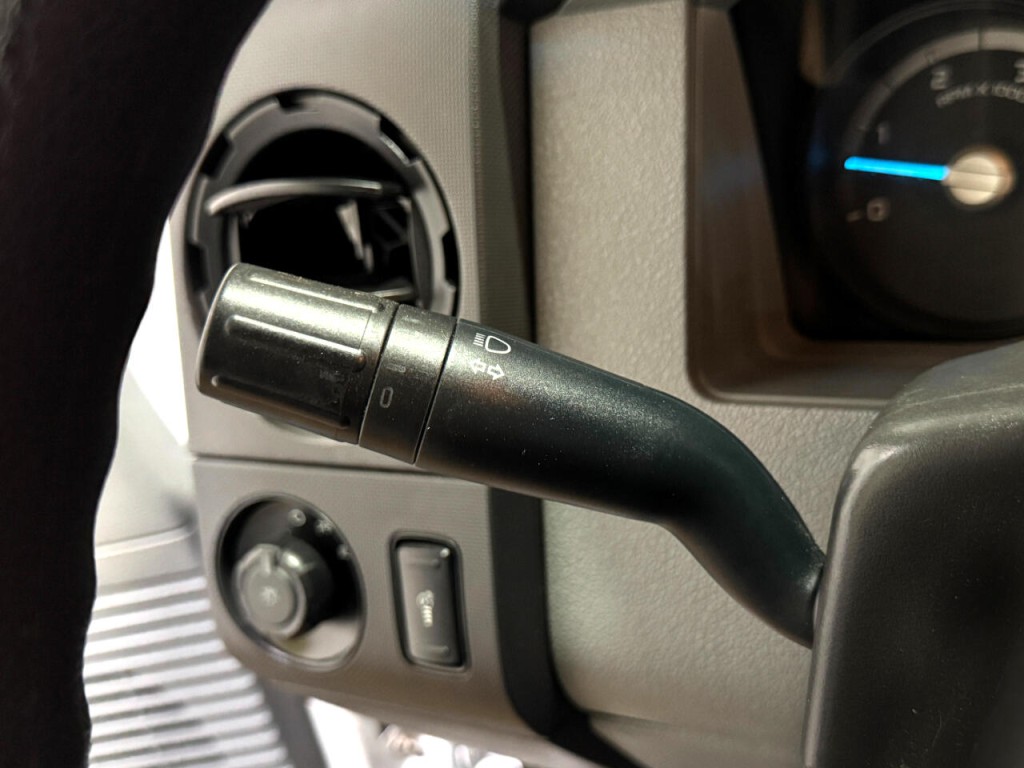 2012 Ford F-350 Image 21