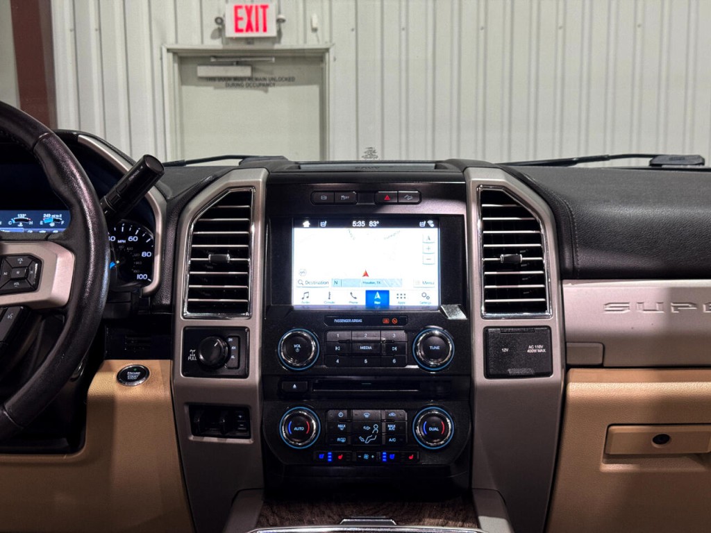 2017 Ford F-250 Image 18