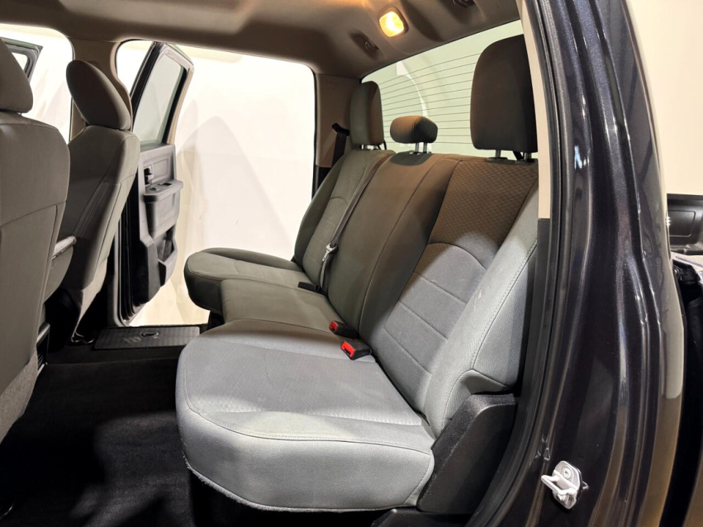 2018 RAM 2500 Image 16