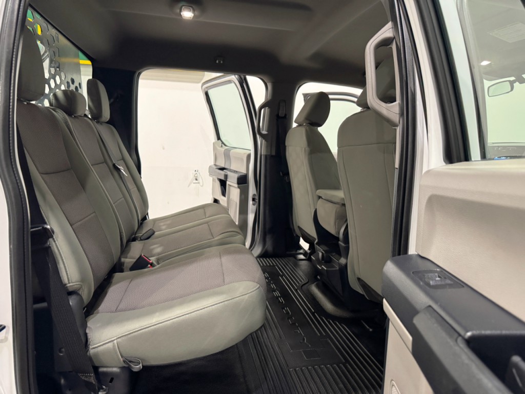 2022 Ford F-350 Image 15