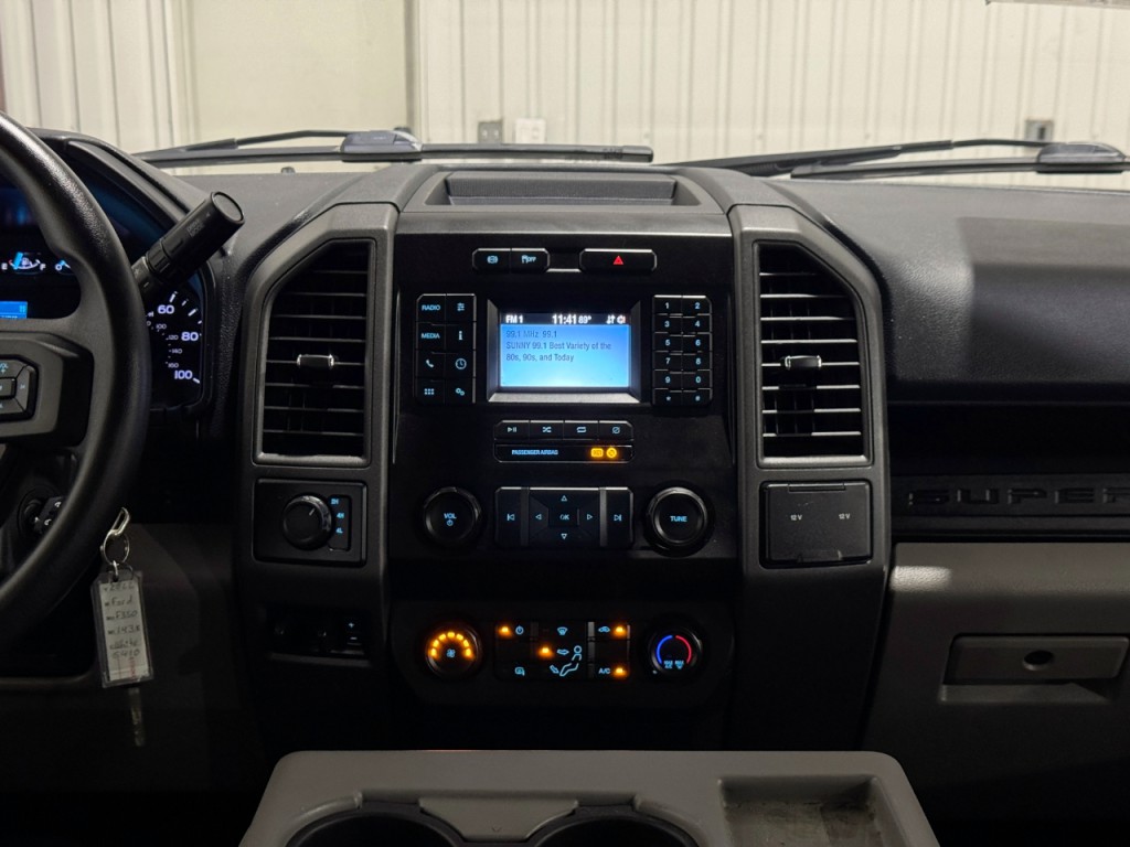 2022 Ford F-350 Image 21