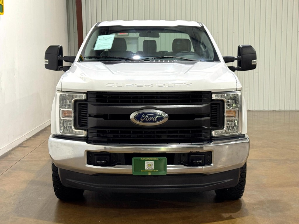 2019 Ford F-250 Image 2