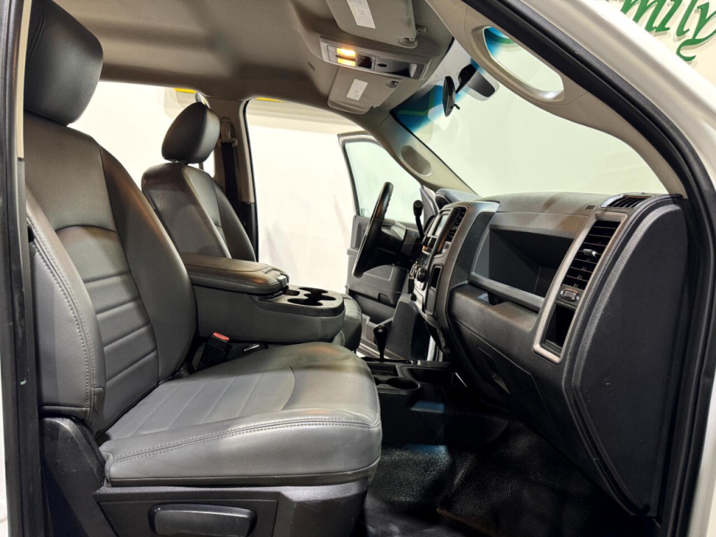 2018 RAM 2500 Image 12