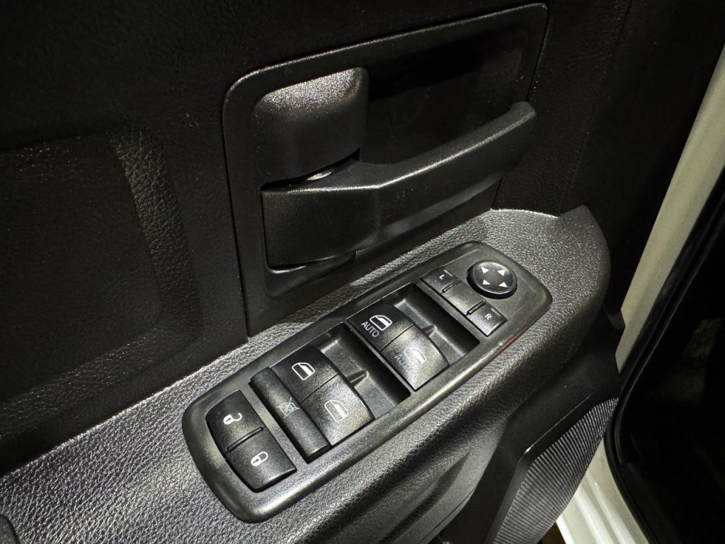 2018 RAM 2500 Image 34