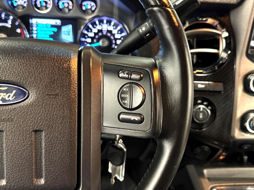 2015 Ford F-250 Image 20
