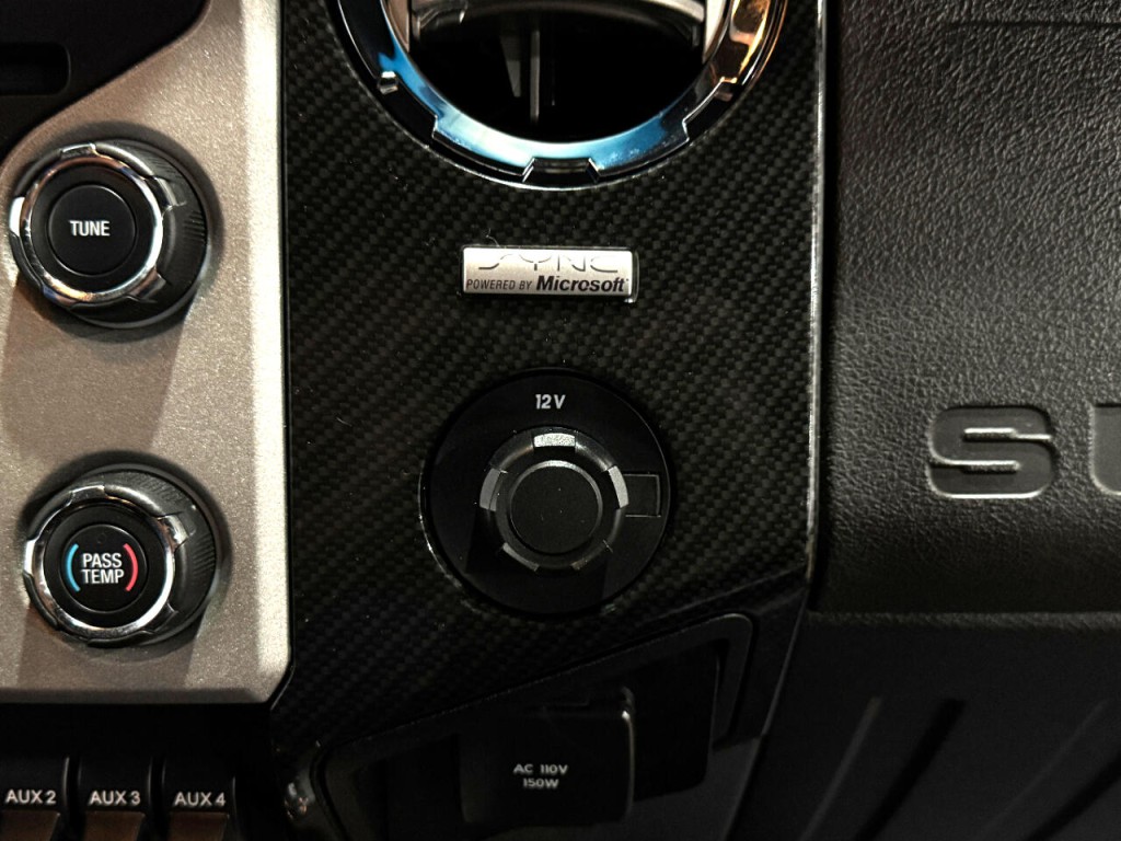 2015 Ford F-250 Image 24