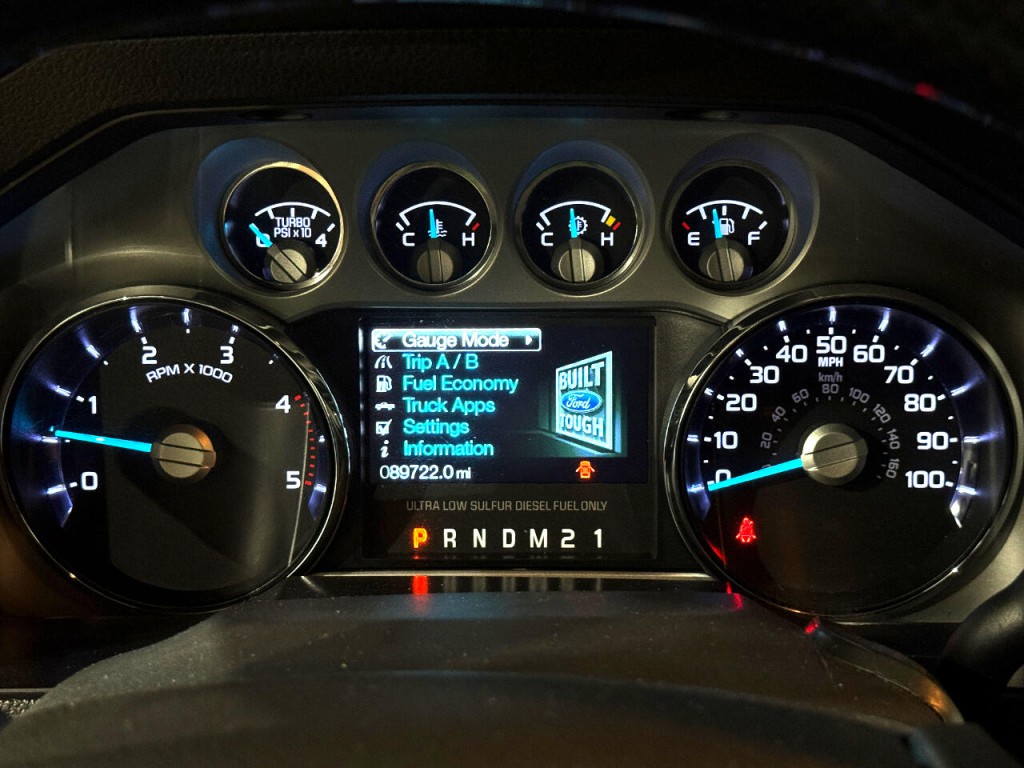 2015 Ford F-250 Image 38