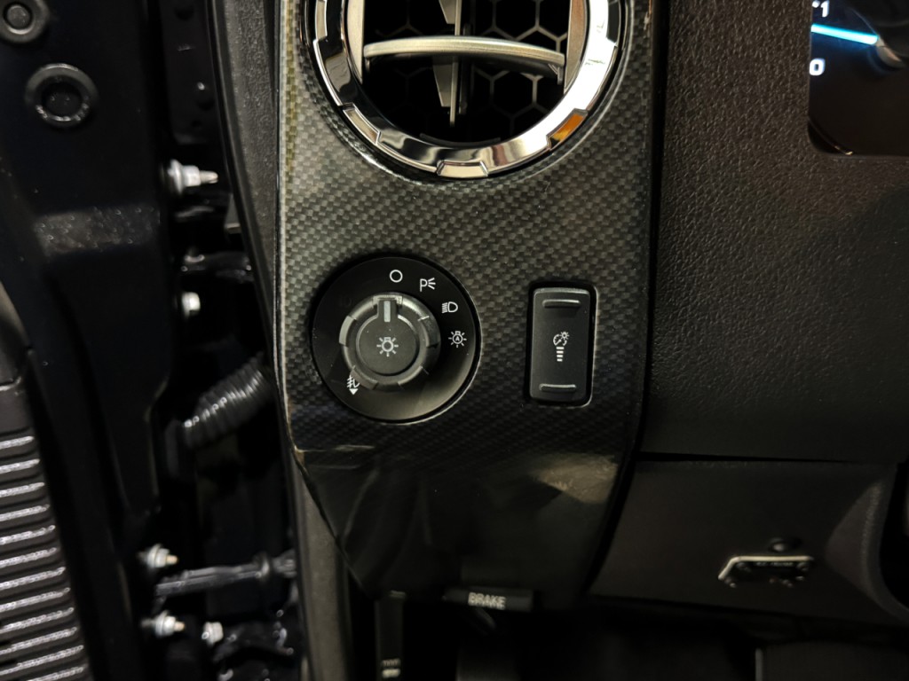 2015 Ford F-250 Image 31