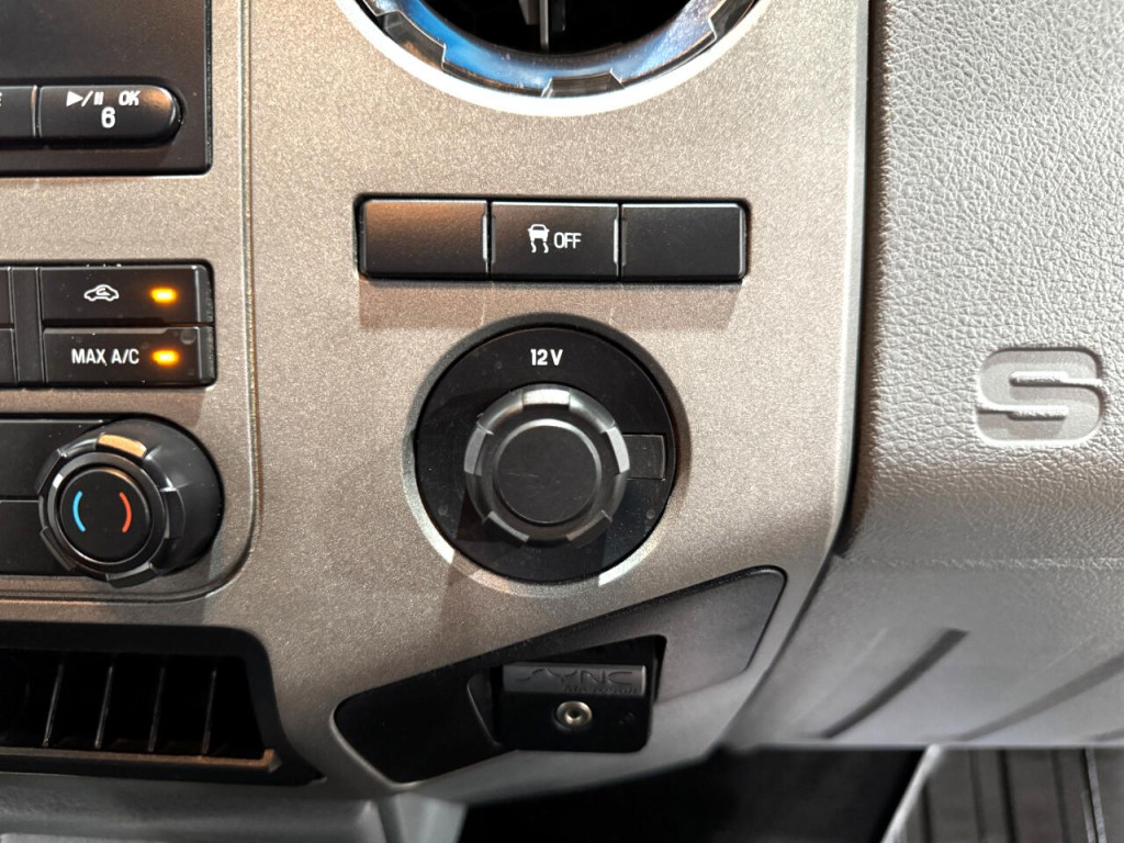 2012 Ford F-250 Image 24
