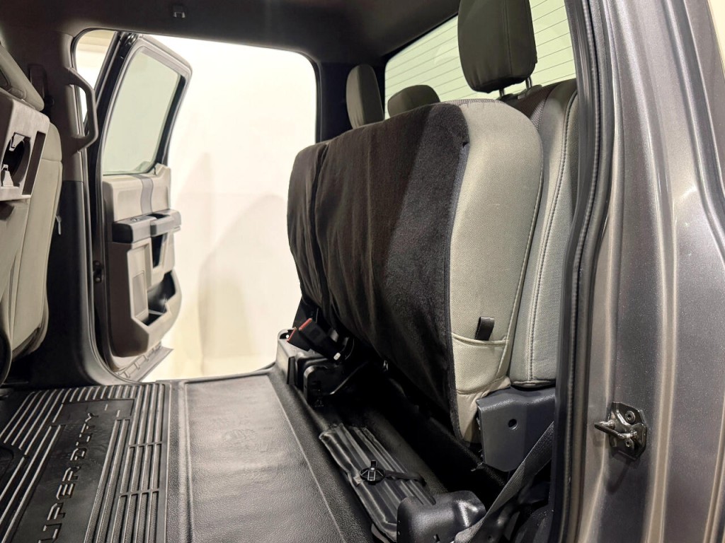 2022 Ford F-350 Image 15