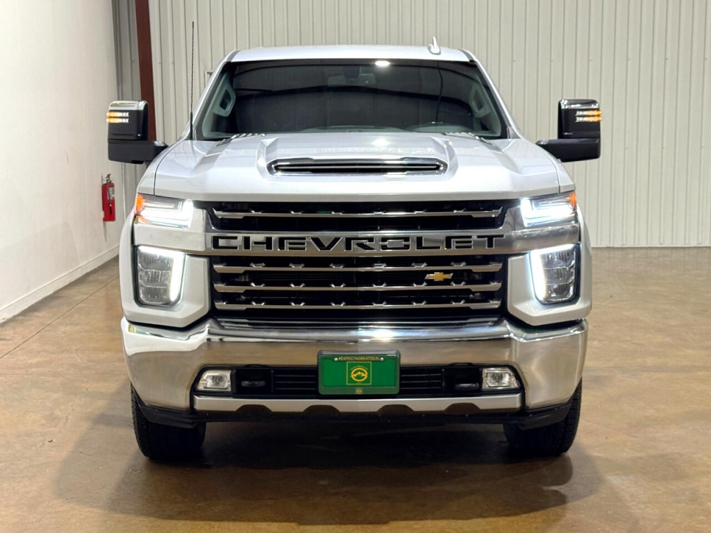 2023 Chevrolet Silverado 1500 Image 2