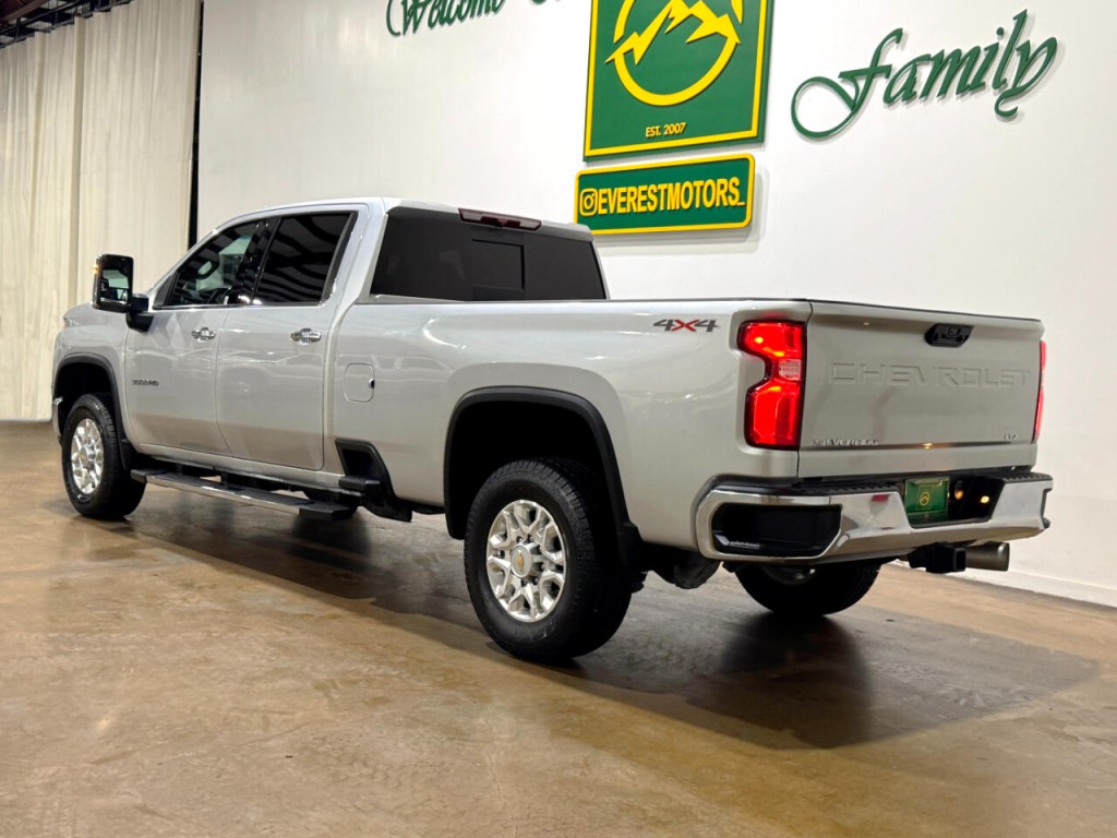 2023 Chevrolet Silverado 1500 Image 5