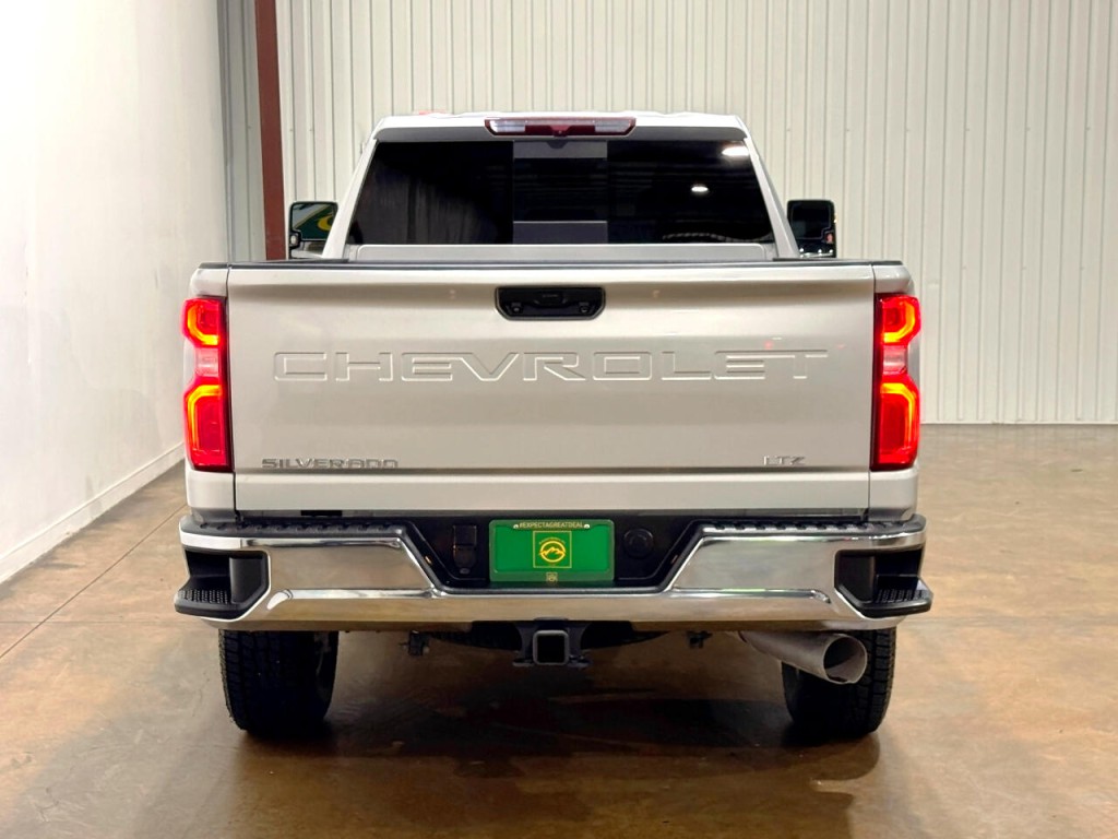 2023 Chevrolet Silverado 1500 Image 6