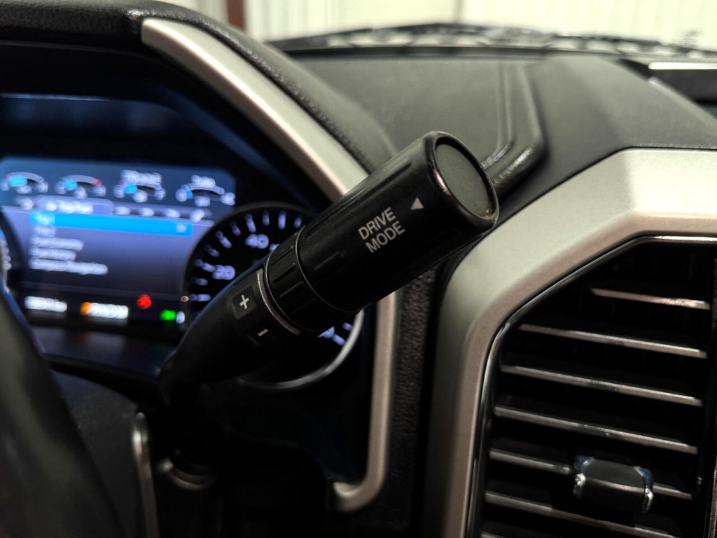 2021 Ford F-350 Image 24