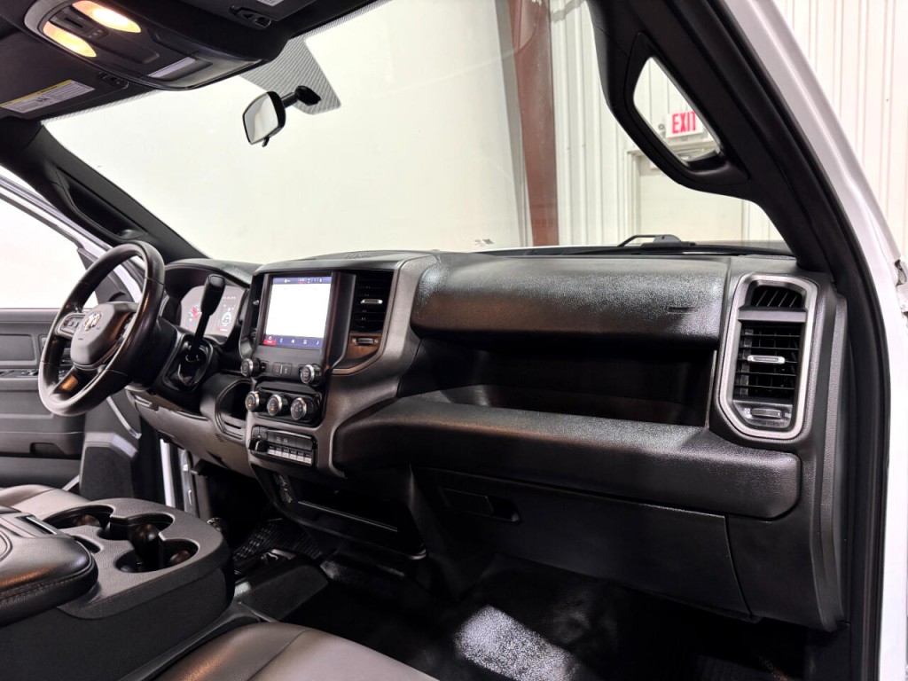 2023 RAM 3500 Image 10