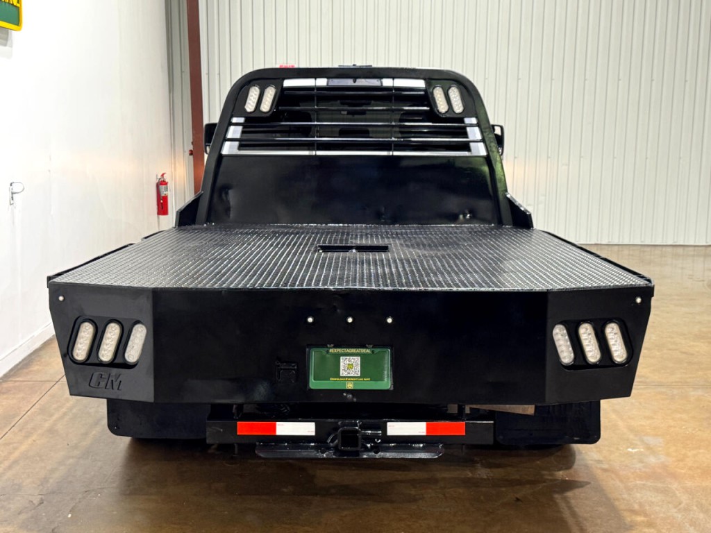 2023 RAM 3500 Image 37
